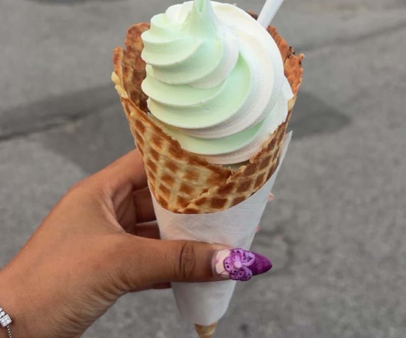 Mint and vanilla soft serve cone from Crémerie Pineault